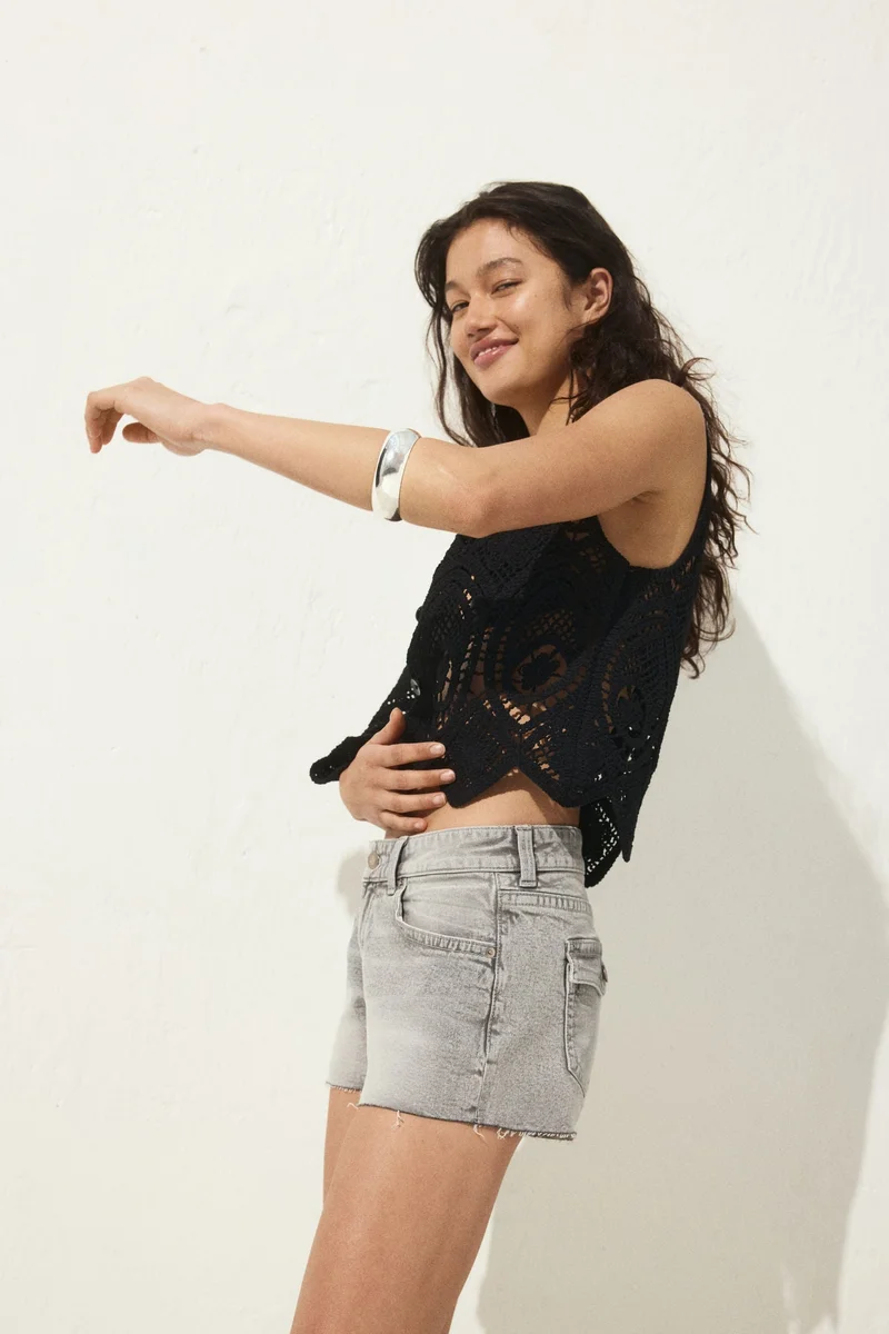 اتش اند ام شورت ميني من الدنيم